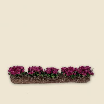Fushia flower row 