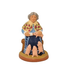 Santon Tante Rose qui nourrit ses porcelets au biberon 6 cm