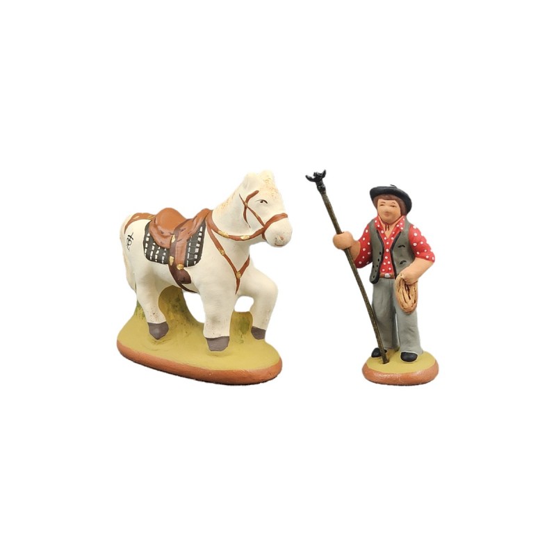 Standing Camargue Gardian red shirt with his Trident and saddled Horse – Figurine Duo collection 4 cm